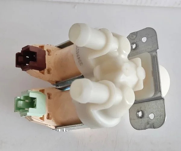 miniee6715c5-4d87-4f85-a3fa-f352fddec3bb